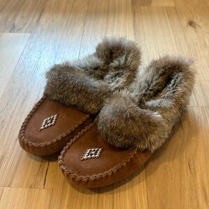 Cozy Brown Fur-Lined Women's Slippers